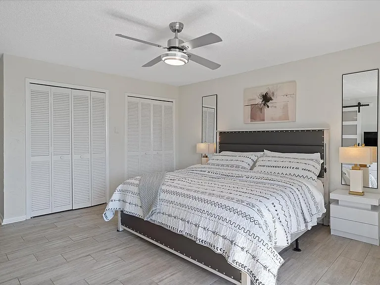 1 Windrush Blvd #98 — Photo 33
