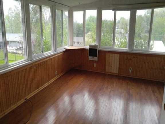 4th image of 4106 W Englewood Blvd