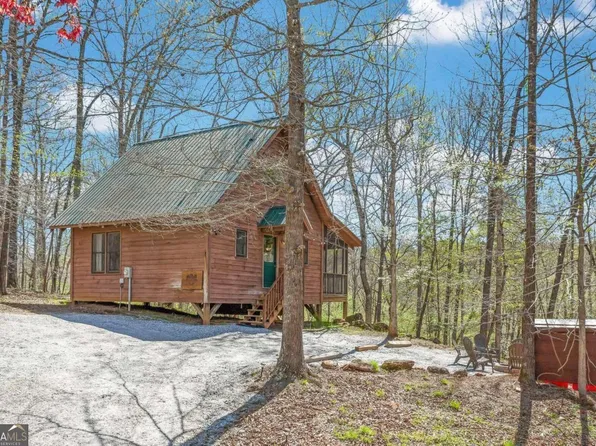 262 Peaceful Waters Cir, Demorest, GA 30535