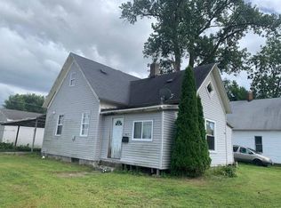 1003 Arenz St, Beardstown, IL 62618