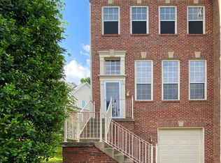 81 Arell Ct, Alexandria, VA 22304