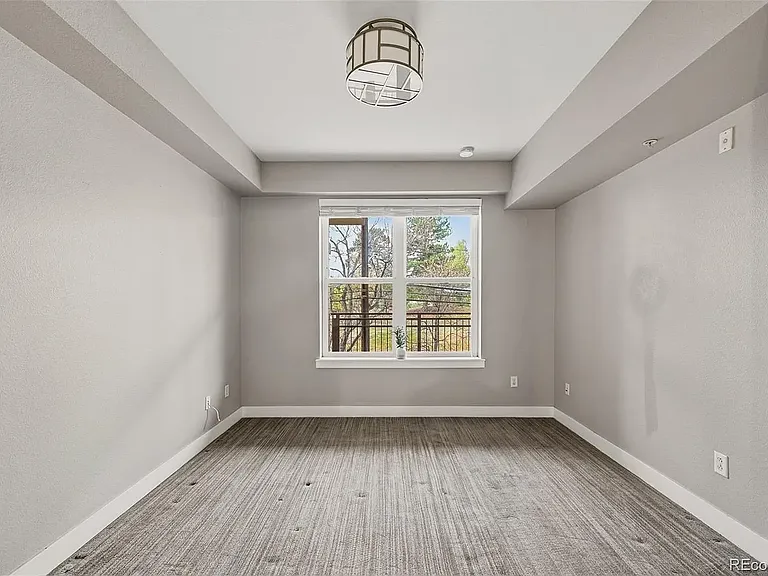2240 N Clay St — Photo 21