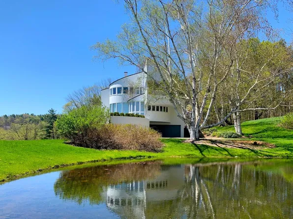 2055 Church Hill Road, Woodstock, VT 05091