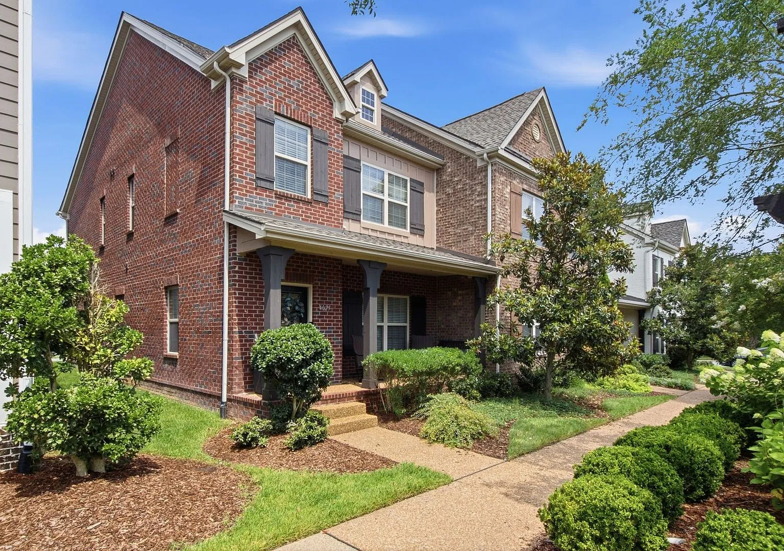 Beautiful 3 Bedroom, 3 Bath Townhome Minutes from Downtown Franklin — Photo 2