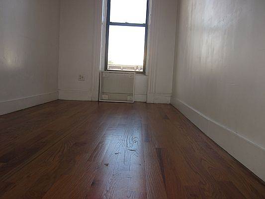 5th image of 756 Marcy Ave #D