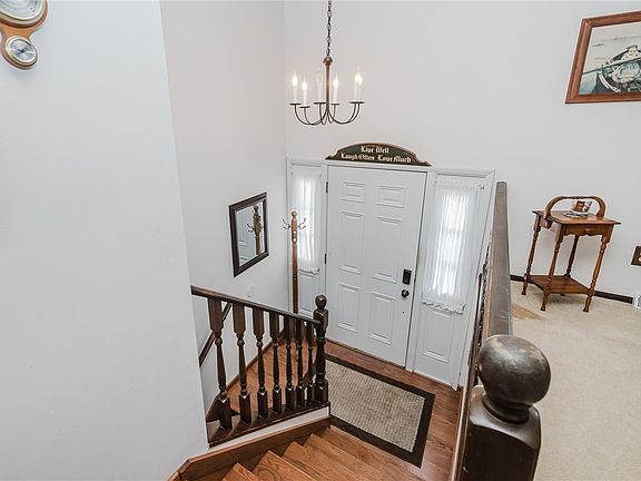 2nd image of 24 Easy St