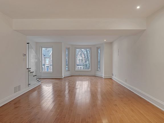4th image of 180 Strachan Ave Floor 2