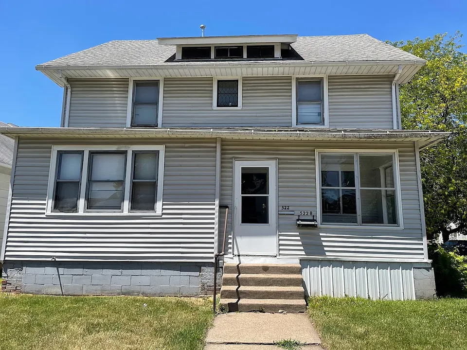 522 N 4th St