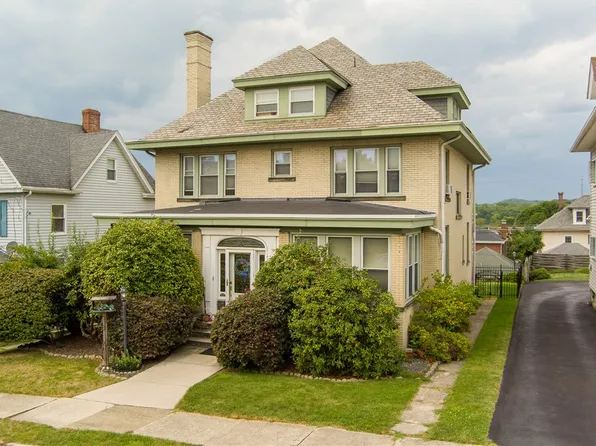 738 Weldon St, Latrobe, PA 15650