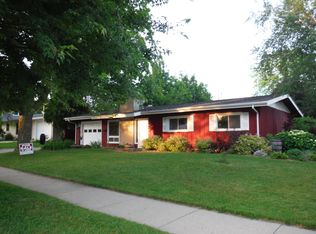 467 Rushmore Ln, Madison, WI 53711