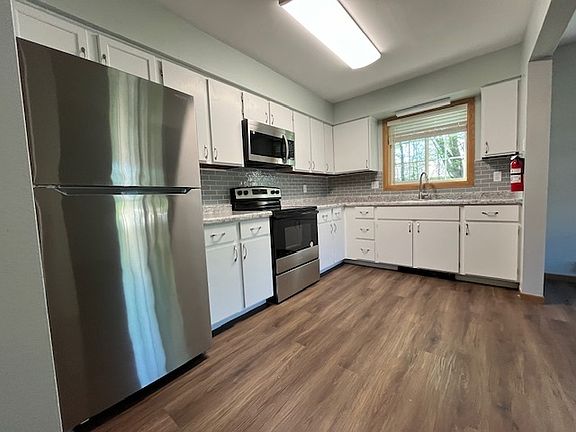 2nd image of 821 N 2nd St #11191973