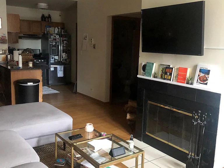 1160 W Grand Ave #3R — Photo 5