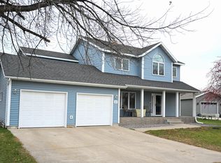 407 Kroshus Dr, Dilworth, MN 56529