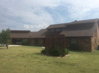 15856 W Britton Rd, Yukon, OK 73099