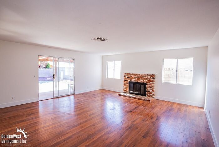 5341 Ithaca Ave, Las Vegas, NV 89122 | Zillow