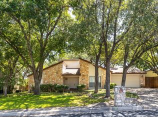 15611 Trail Bluff St, San Antonio, TX 78247