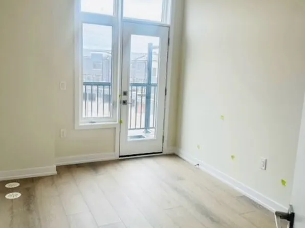 1322 Kobzar Dr, Oakville, ON