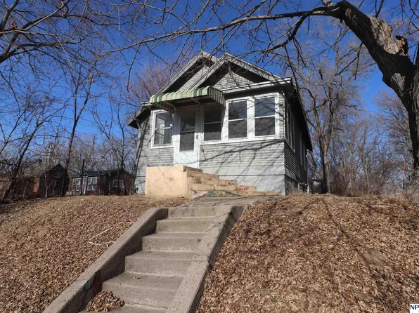 3312 Maple St, Omaha, NE 68111