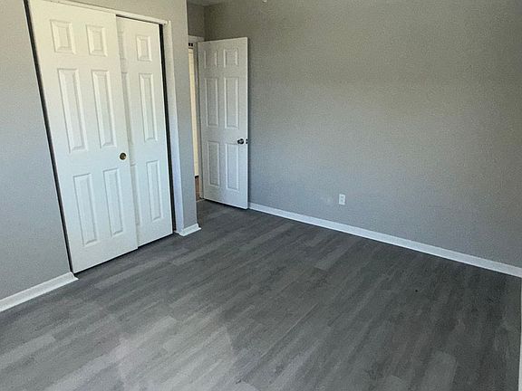 5th image of 345 Lynne Dr