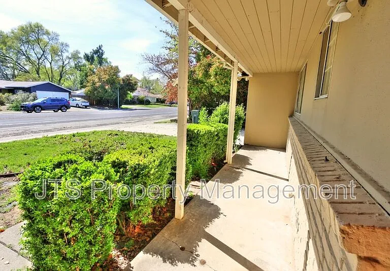6565 S Land Park Dr — Photo 9