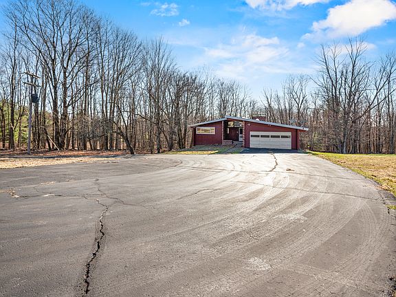 2nd image of 100 Leonard Rd