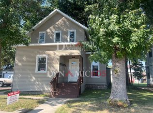 612 W 11th St | Tenant Pays Electric Only, Sioux Falls, SD 57104