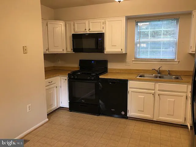 5803 Portland Dr — Photo 9