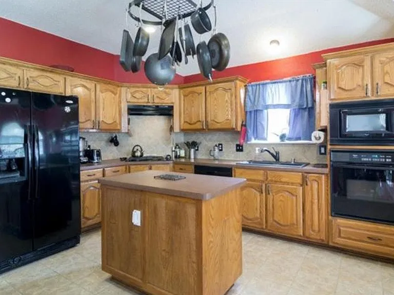 1461 Norfolk Ct — Photo 7
