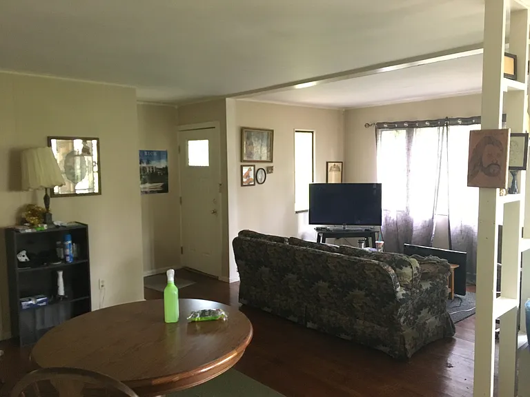 260 Habersham Dr — Photo 6