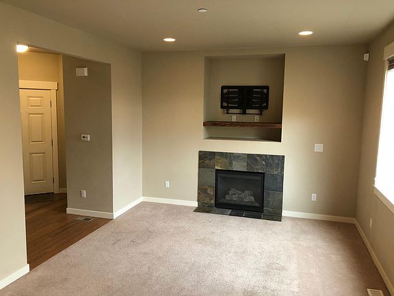 4th image of 20925 2nd Ave W