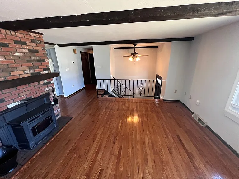 33 Meadowbrook Dr — Photo 11