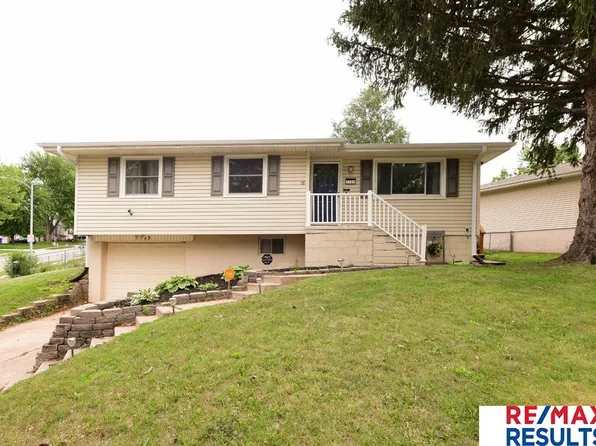 7705 Edgewood Blvd, La Vista, NE 68128