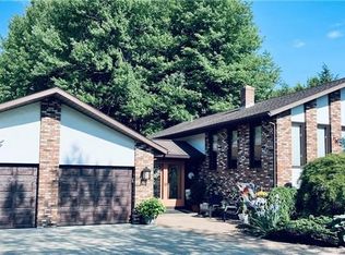 11182 Greiser Rd, Conneaut Lake, PA 16316