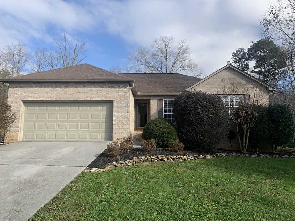1st image of 275 Whitney Dr