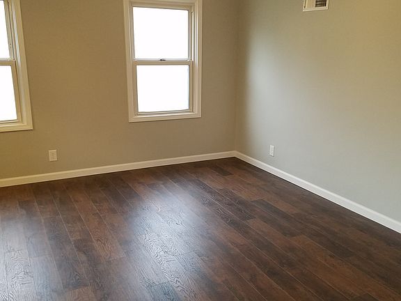 3rd image of 214 Wood River Ave