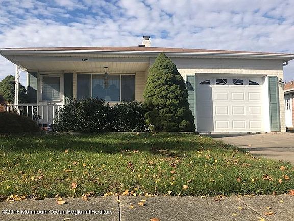 2nd image of 8 Nelson Ct