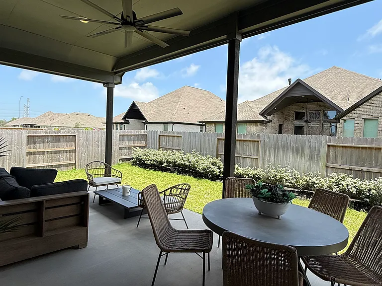 4916 Dickens Landing Dr — Photo 70