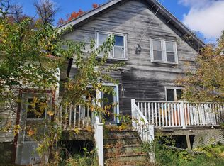 48730 830th St, Lakefield, MN 56150