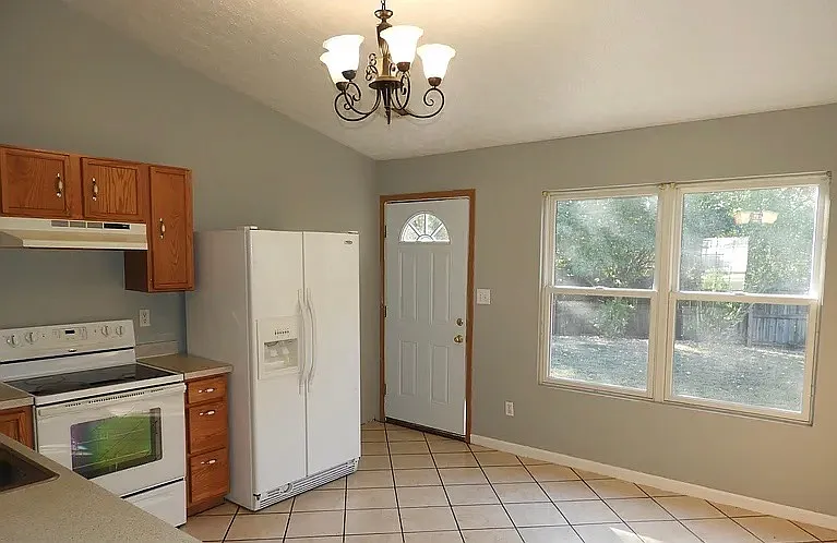 6308 Hackel Dr — Photo 4