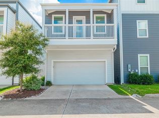 3810 Olde Bourbon Ln, Houston, TX 77018