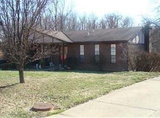 654 Lakeshore Dr, Villa Hills, KY