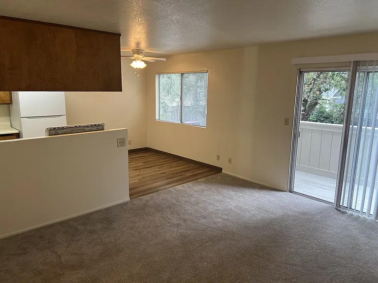 Meadow Oaks Apartments — Photo 3