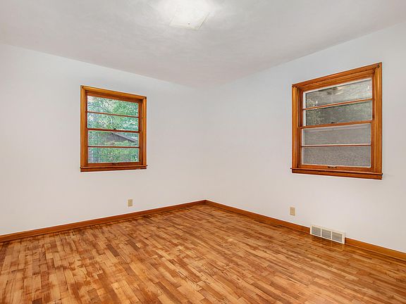 4th image of 3372 Butternut Dr