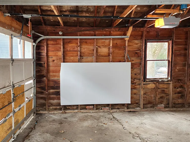 281 Wilson St — Photo 8