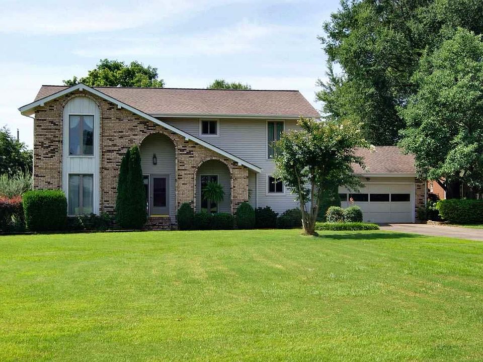 1st image of 2223 Edinborough Dr