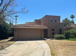 1131 E Tapatio Dr, Phoenix, AZ 85020