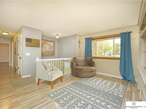 5th image of 11524 S 35th St