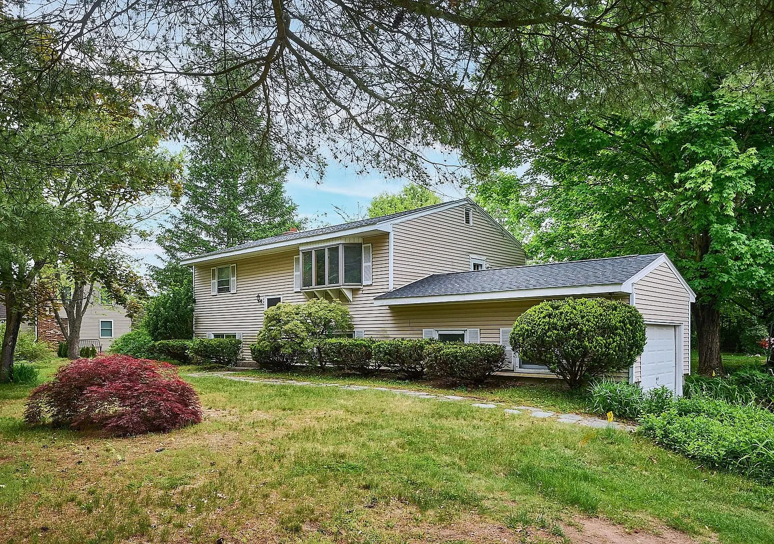 5 Bedroom House in Hadley Perfect for Groups! — Photo 1