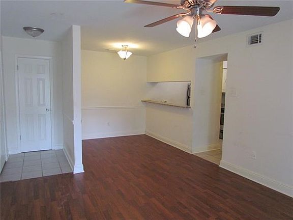 5th image of 211 Parkview Blvd
