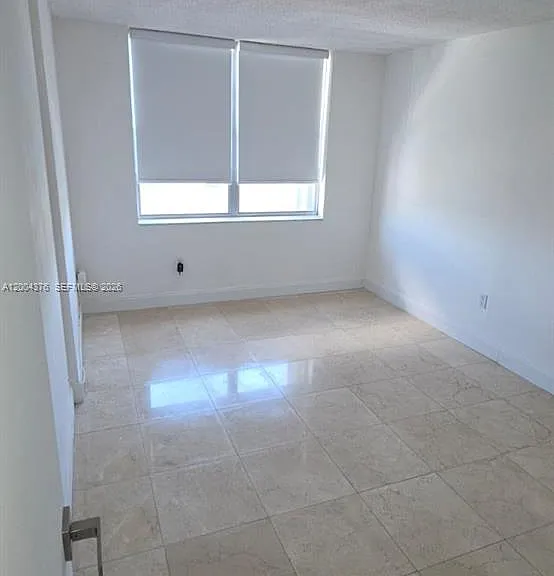 2750 NE 183rd St #2010 — Photo 25